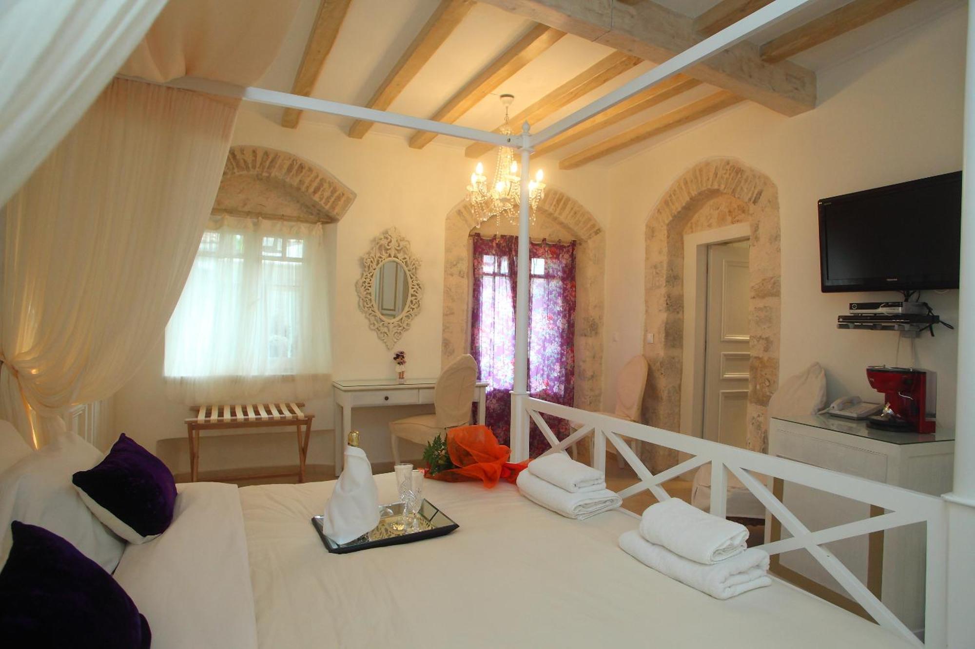 Готель The Aigli Lefkada City Екстер'єр фото