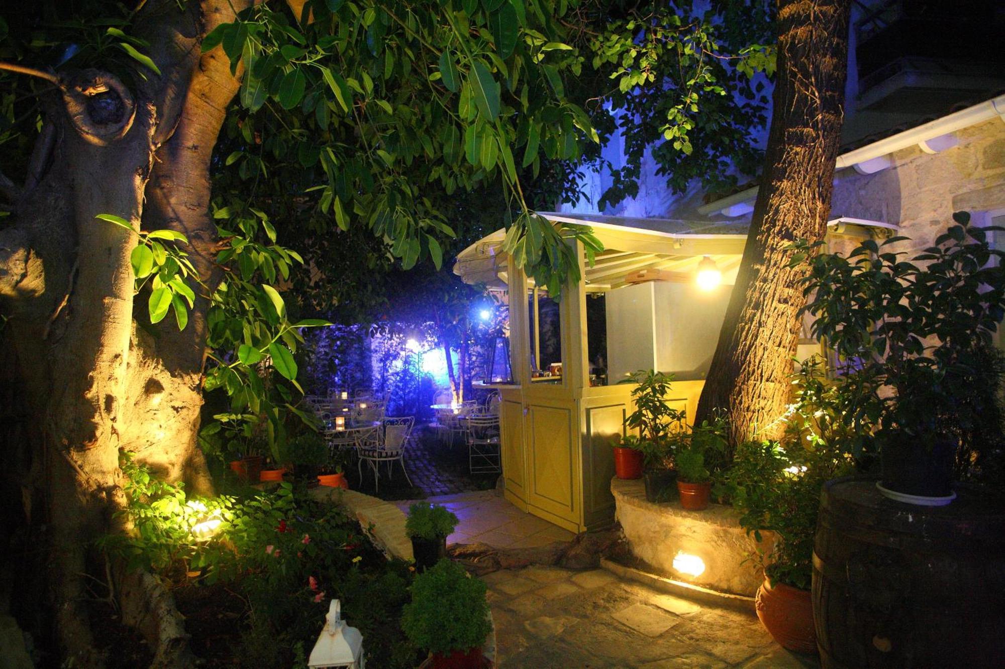 Готель The Aigli Lefkada City Екстер'єр фото